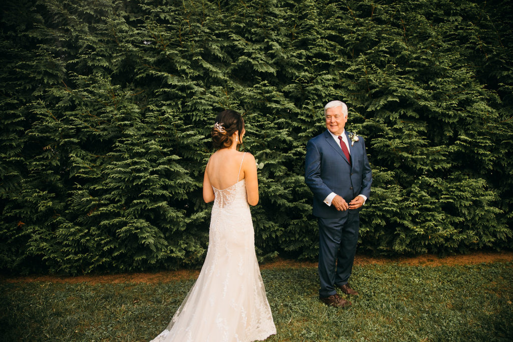 Bride's first look with dad 